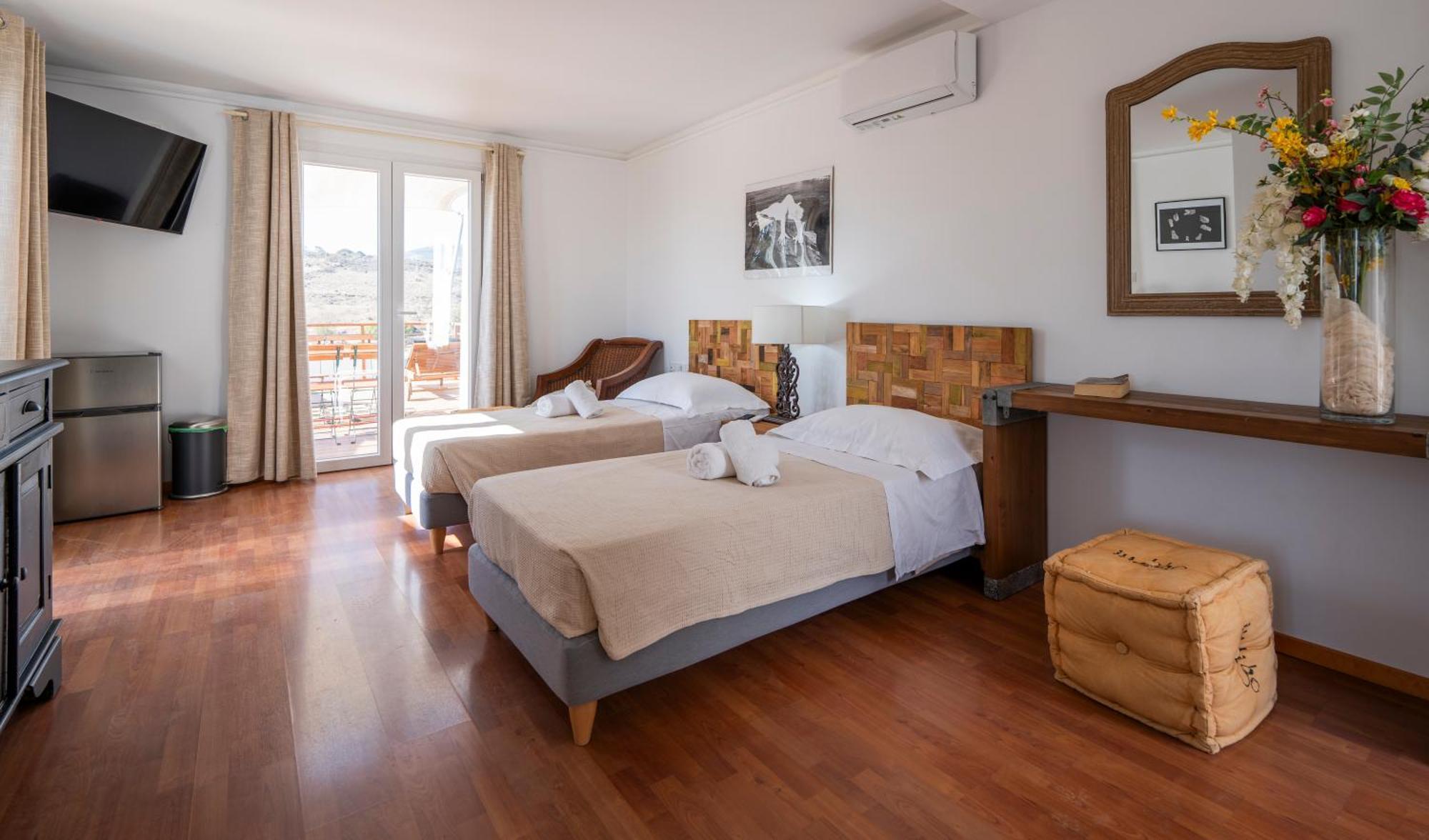 Syros Village Suites Vari  Экстерьер фото